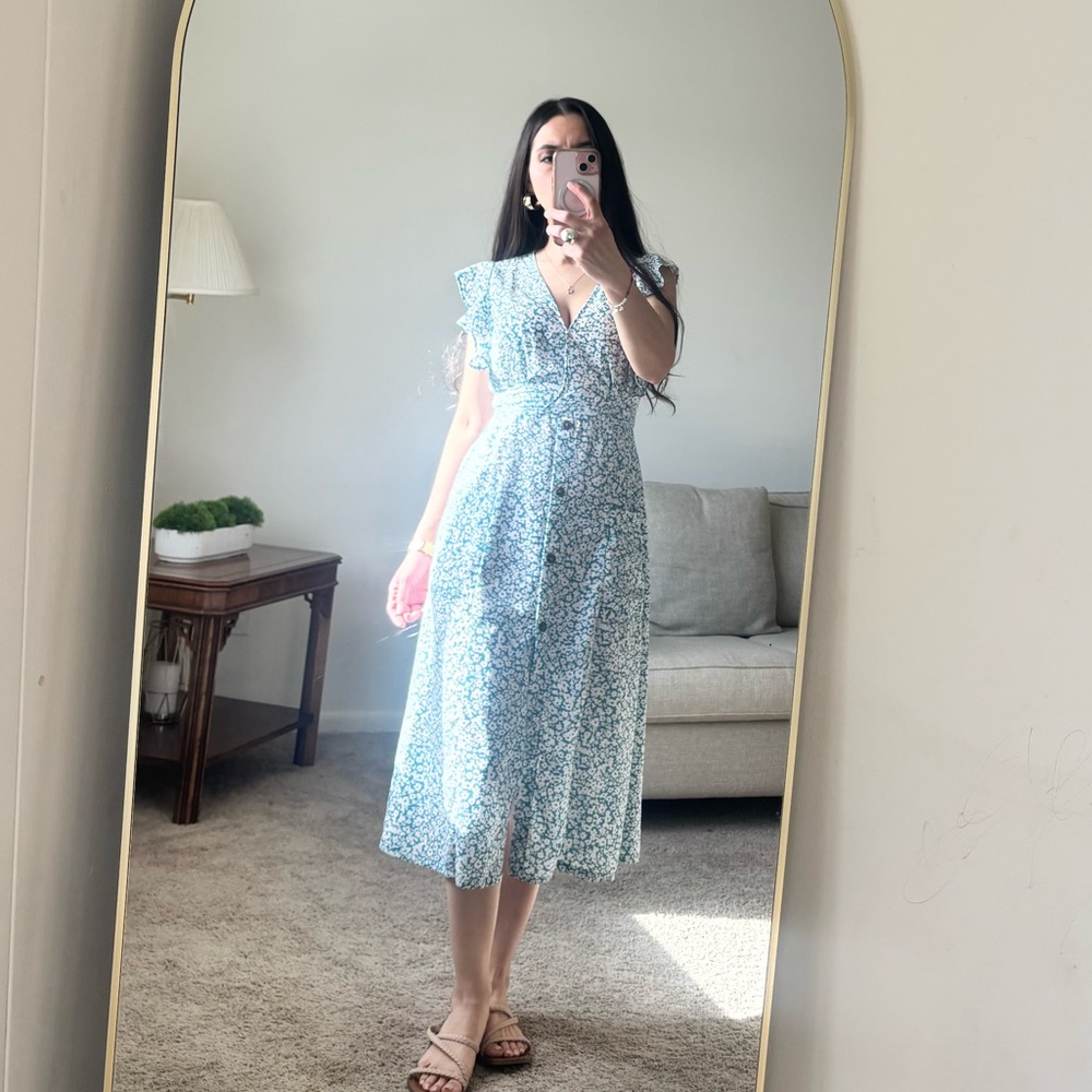 Elegant Blue Floral Dress